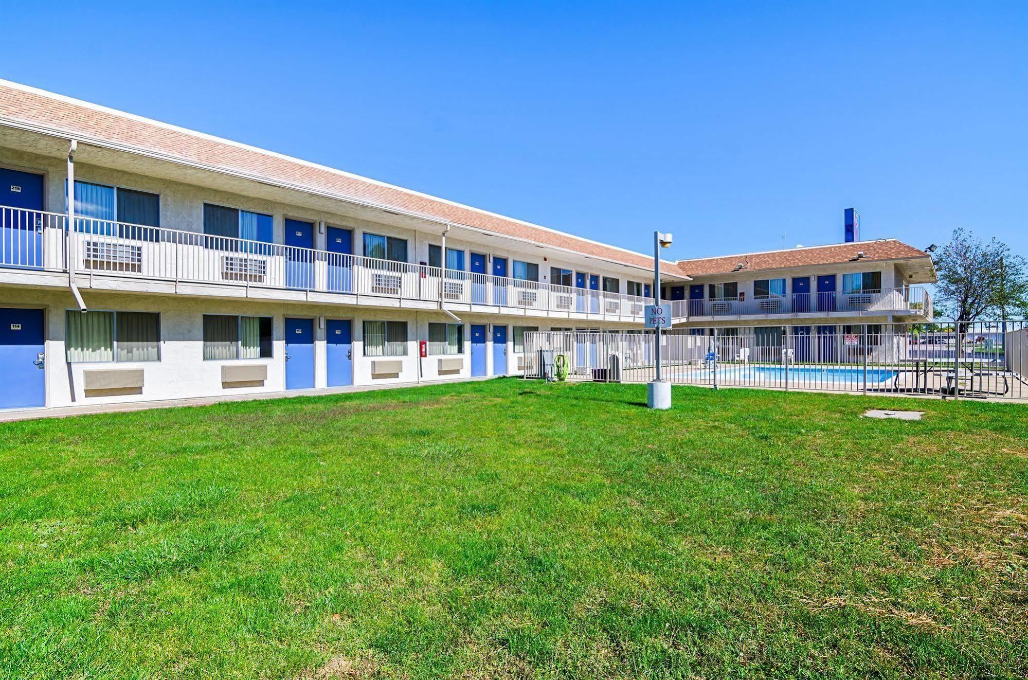 Motel 6-Mitchell, Sd Eksteriør bilde
