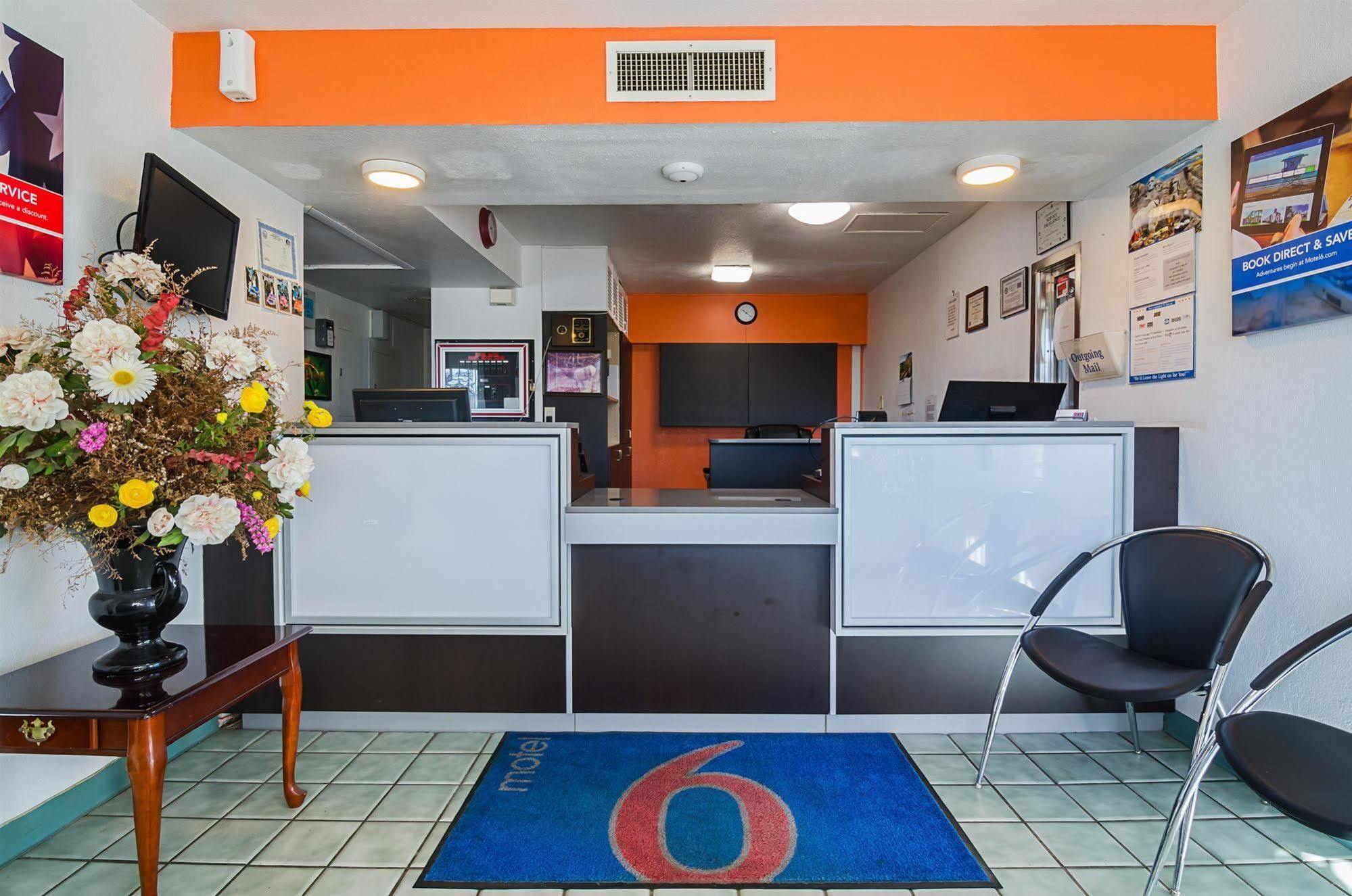Motel 6-Mitchell, Sd Eksteriør bilde