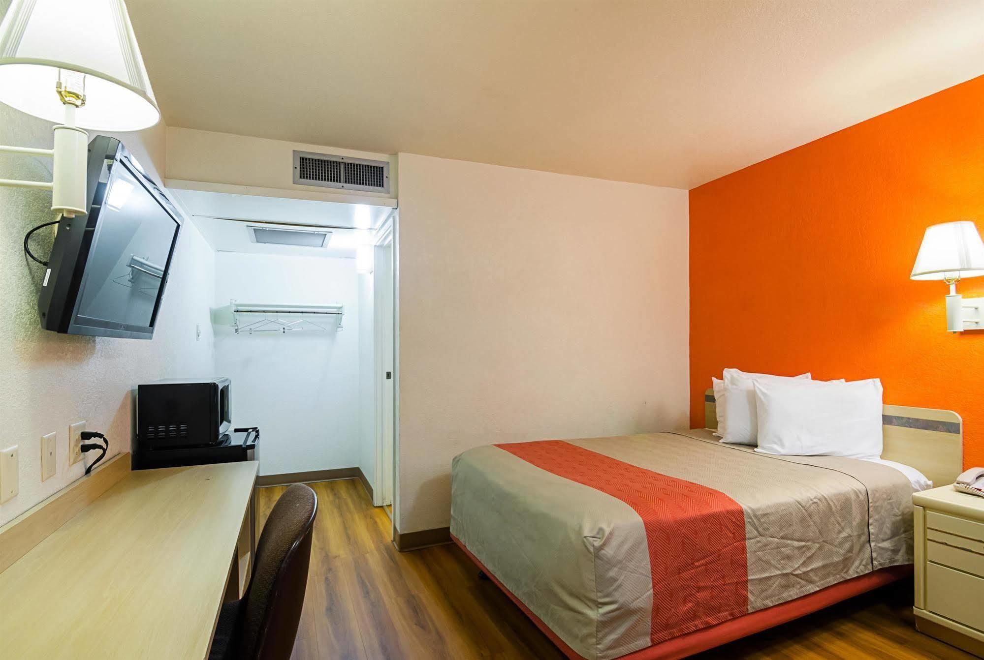 Motel 6-Mitchell, Sd Eksteriør bilde